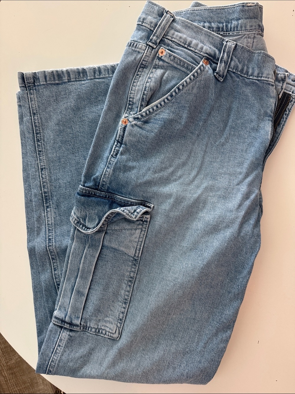 Women’s gap Light Blue Cargo Jeans 90s loose mid rise 29/8 r